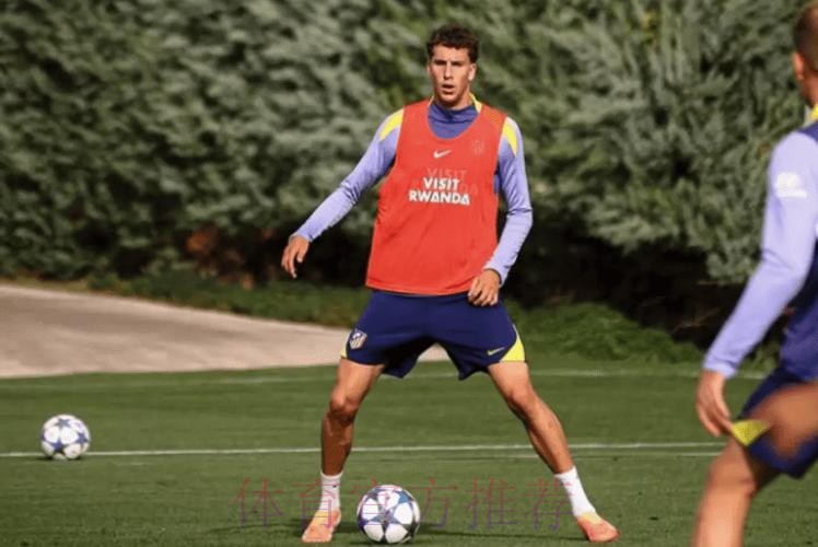 马卡：皇马巴萨都有意签下桑坦德竞技18岁前腰